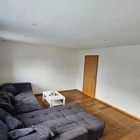 Private Etage 5 Min Vom Bahnhof - Parken - Kueche - Netflix 公寓