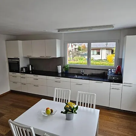 Private Etage 5 Min Vom Bahnhof - Parken - Kueche - Netflix *