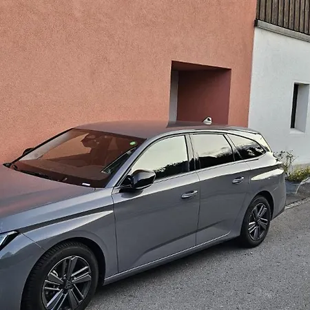 Apartmán Private Etage 5 Min Vom Bahnhof - Parken - Kueche - Netflix *